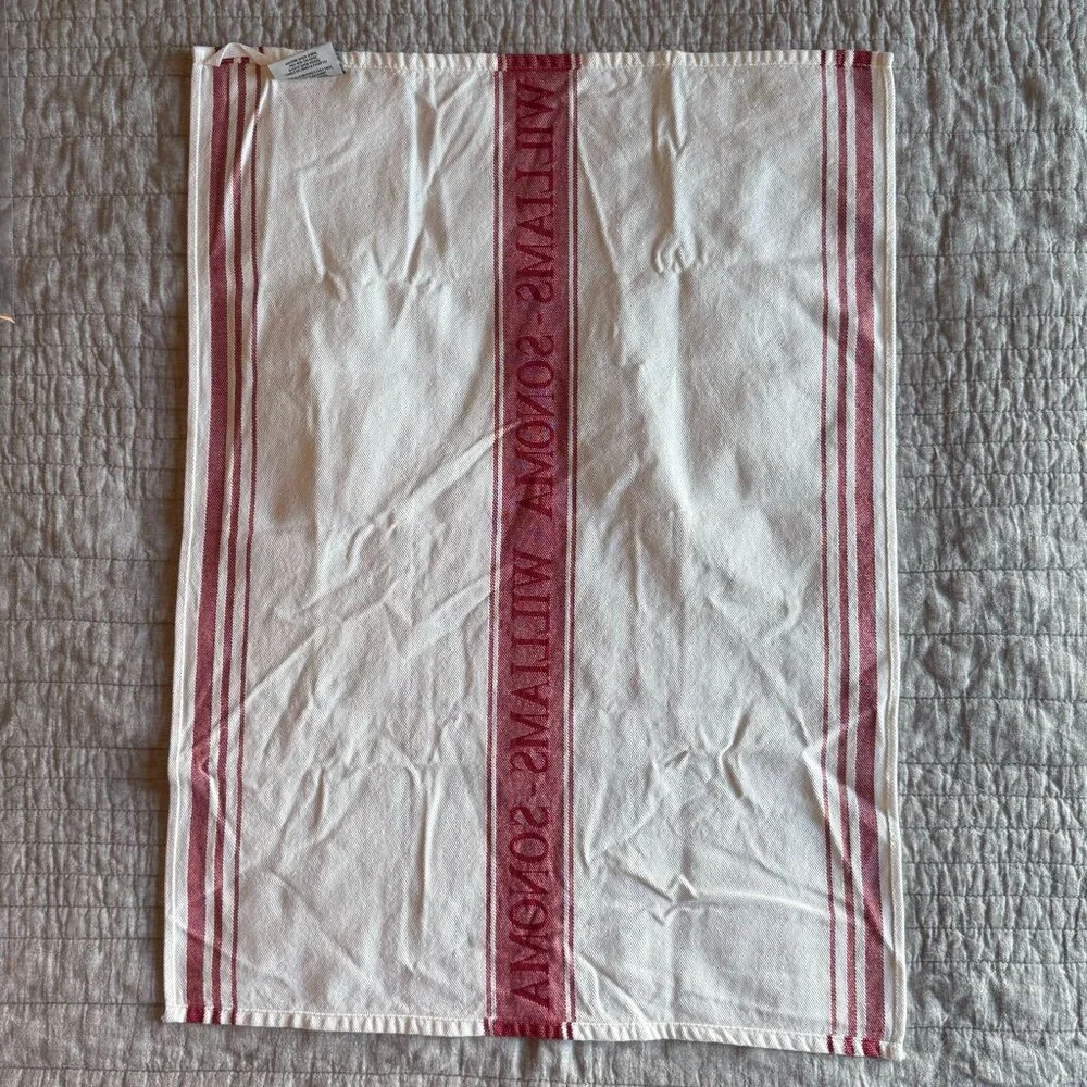 Williams Sonoma set red